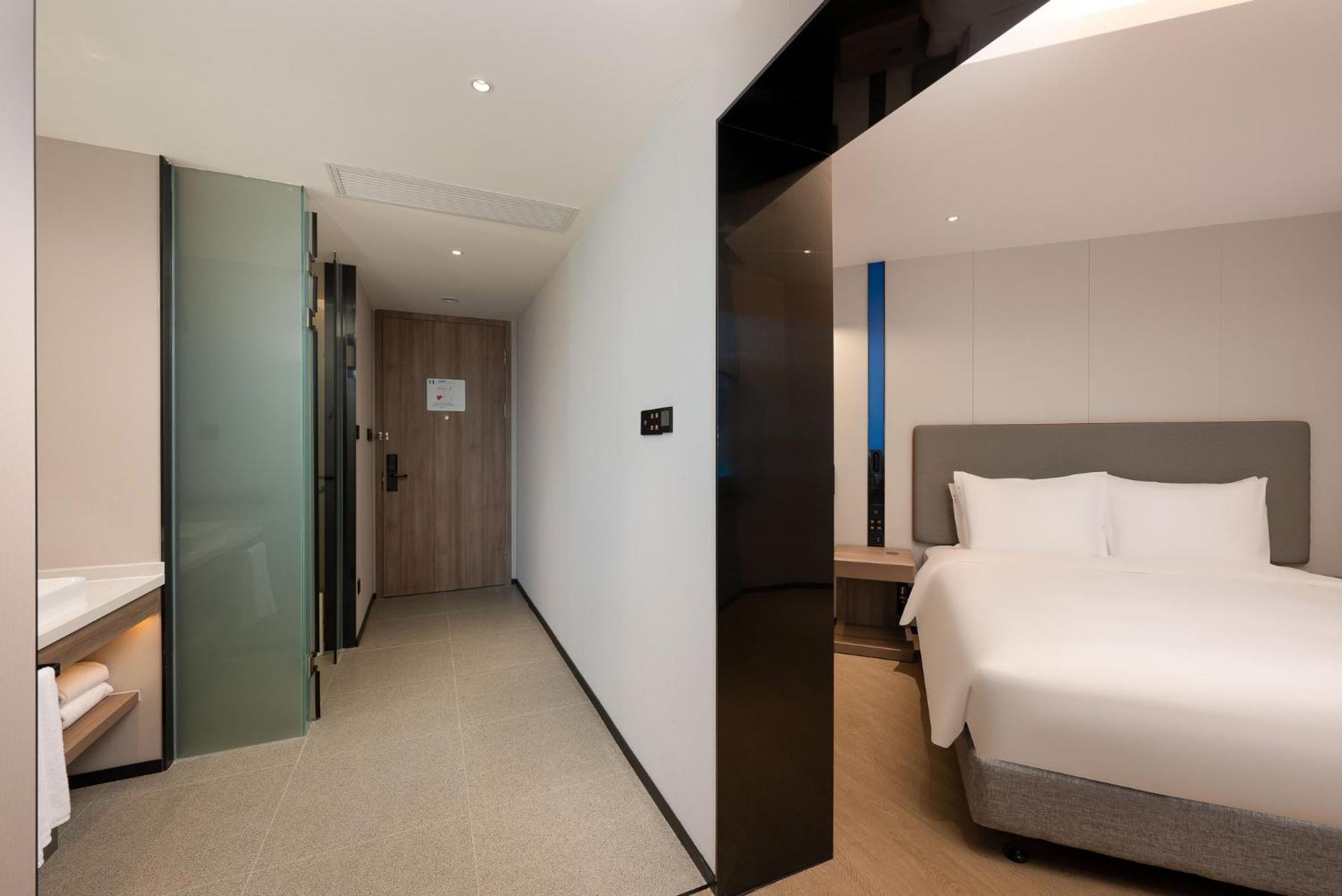 Holiday Inn Express Shanghai Jing'An Temple By Ihg Dış mekan fotoğraf
